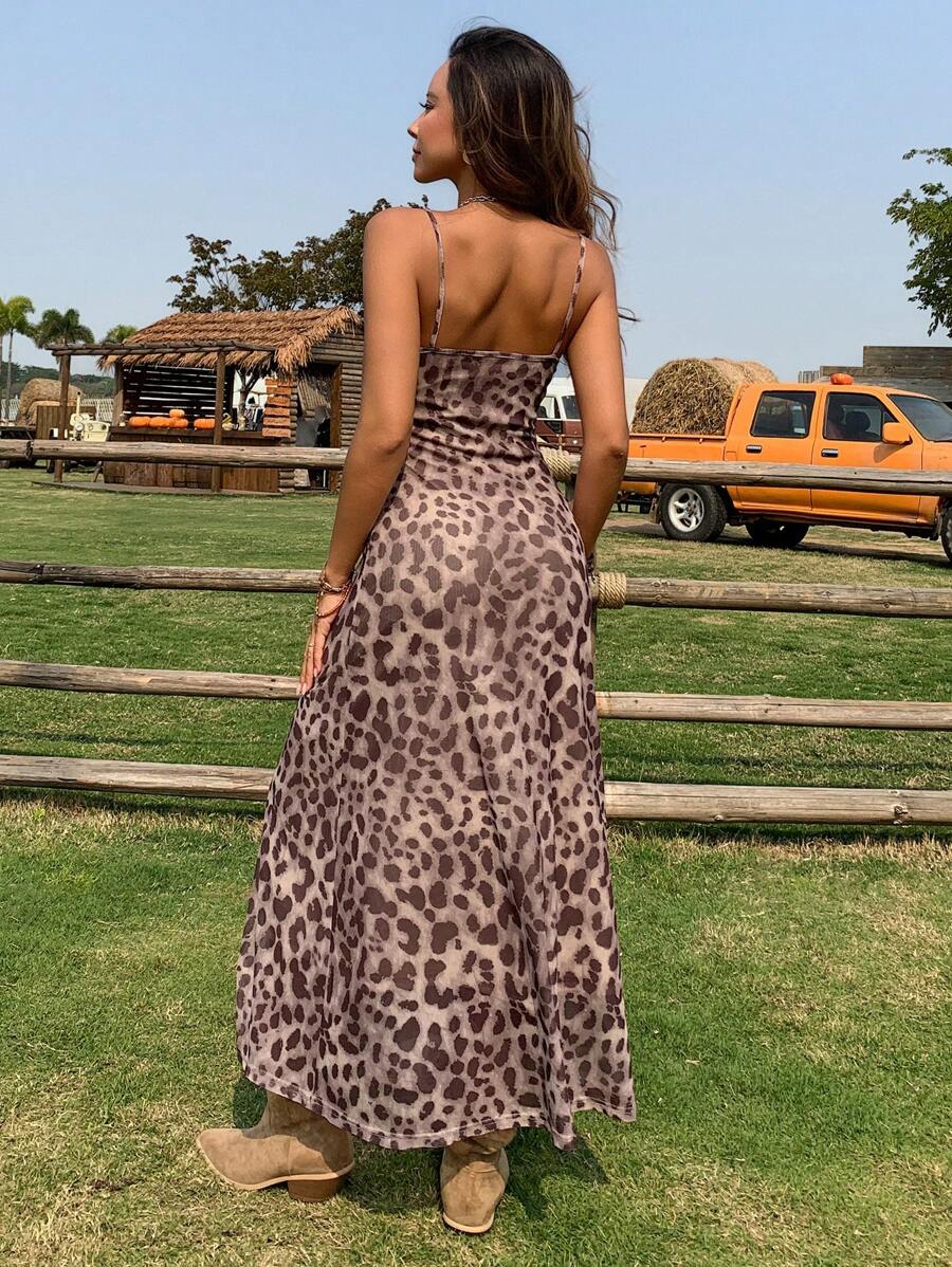 Wild & Elegant: The Dress That Defines Your Vacation Look